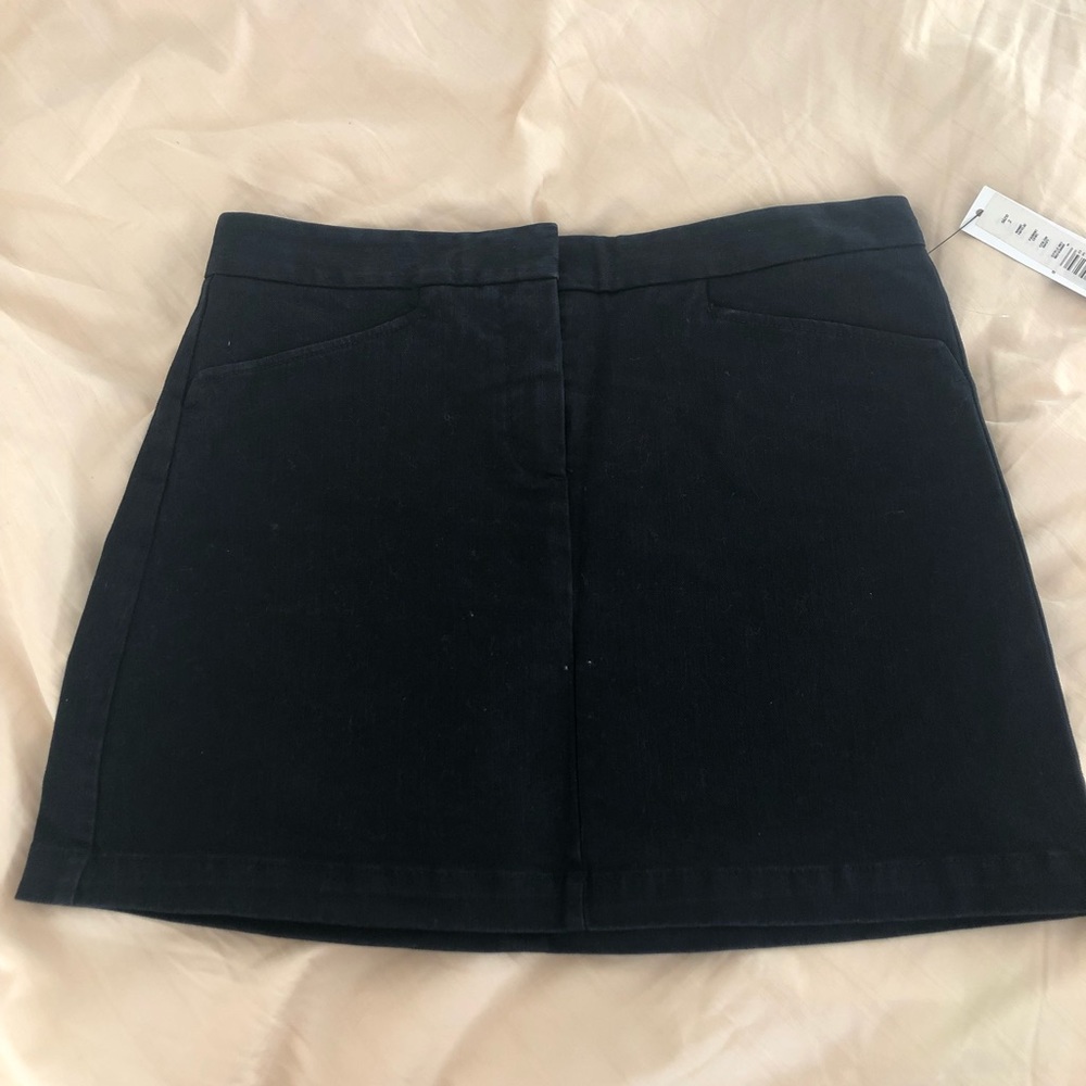 Theory NWT navy  jeans skirt